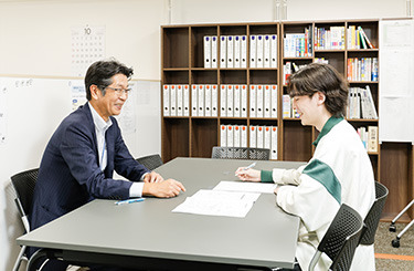 独自のサポート体制で、学生の就職を全面バックアップ