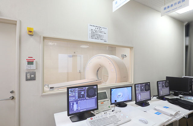 ヘリカルCTスキャナ実習室 / 放射線治療計画実習室（3号館 1F）