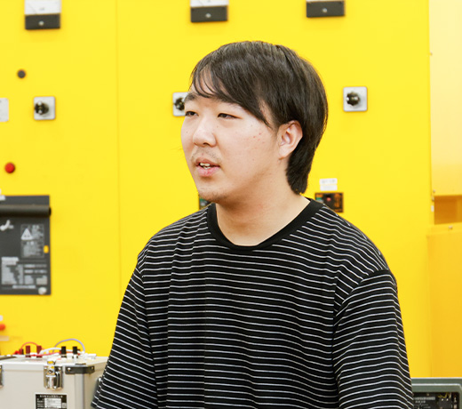 電気工学科 東京都立板橋有徳高校出身 佐藤さん