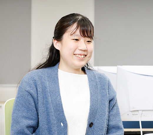 情報処理科 埼玉県立大宮中央高校出身 関口さん