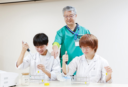 臨床検査学科(3年)
