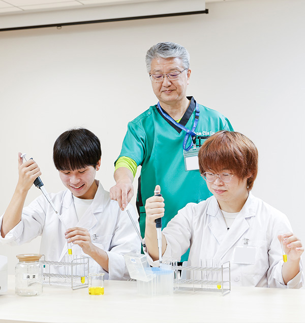 臨床検査学科(3年)
